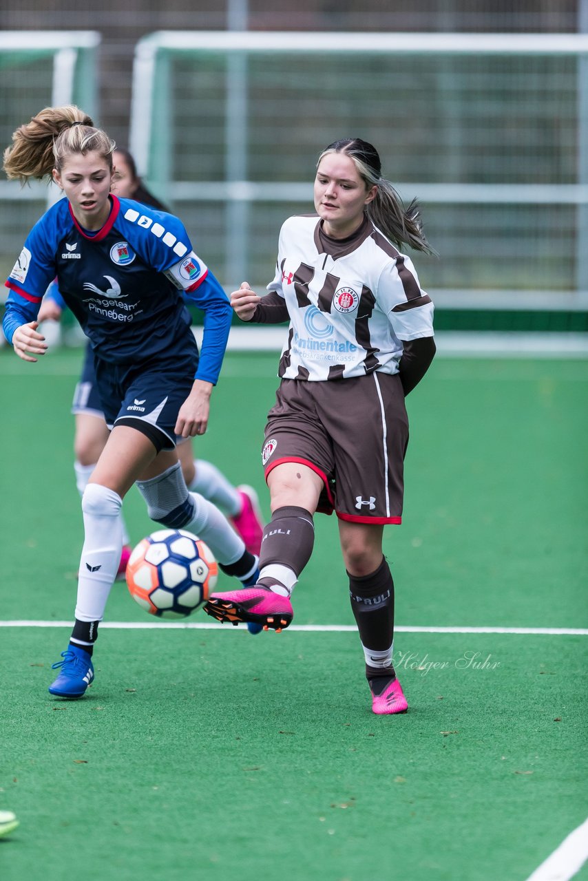 Bild 340 - wBJ VfL Pinneberg - St. Pauli : Ergebnis: 7:0 (Abbruch)